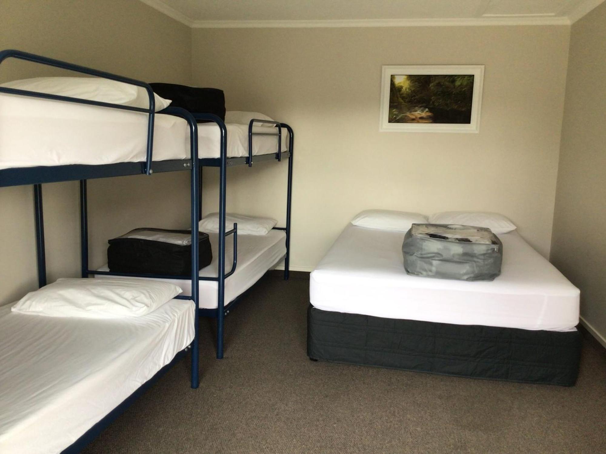 Fiordland Great Views Holiday Park Те Анау Екстериор снимка