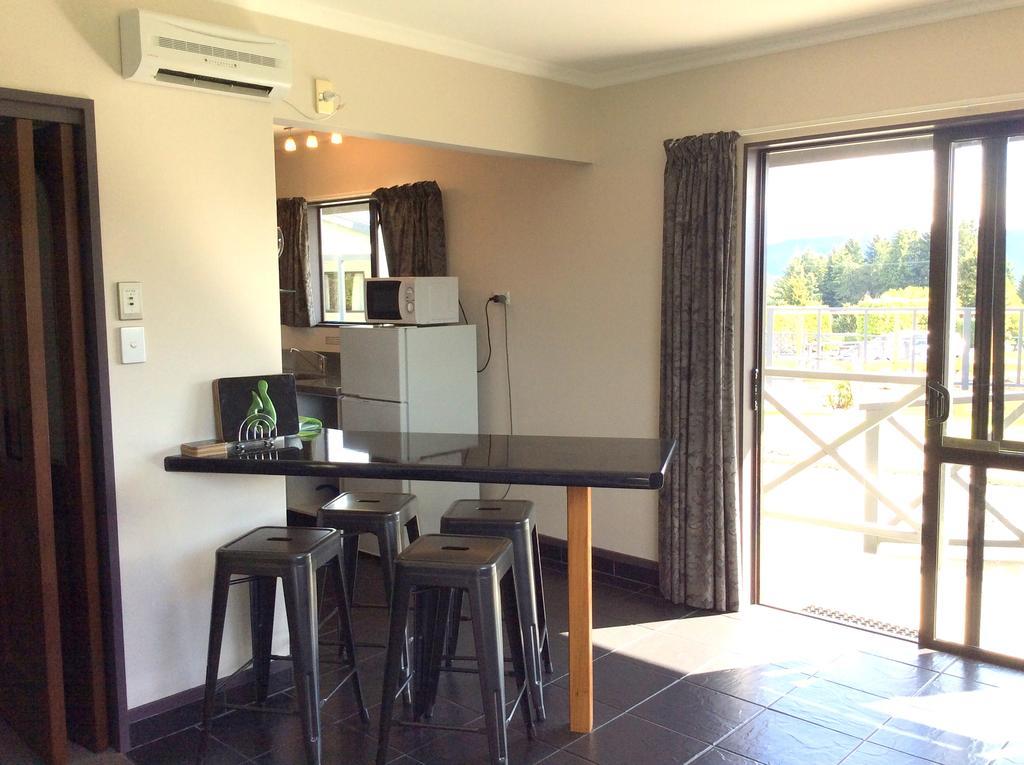 Fiordland Great Views Holiday Park Те Анау Екстериор снимка