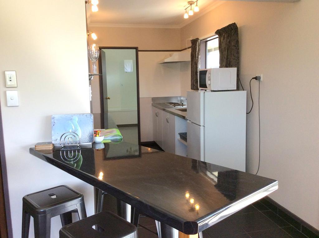 Fiordland Great Views Holiday Park Те Анау Екстериор снимка